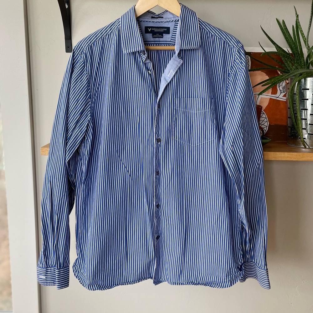American Eagle Blue White Pinstripe Button Down Slim Fit Dress Shirt Size Large